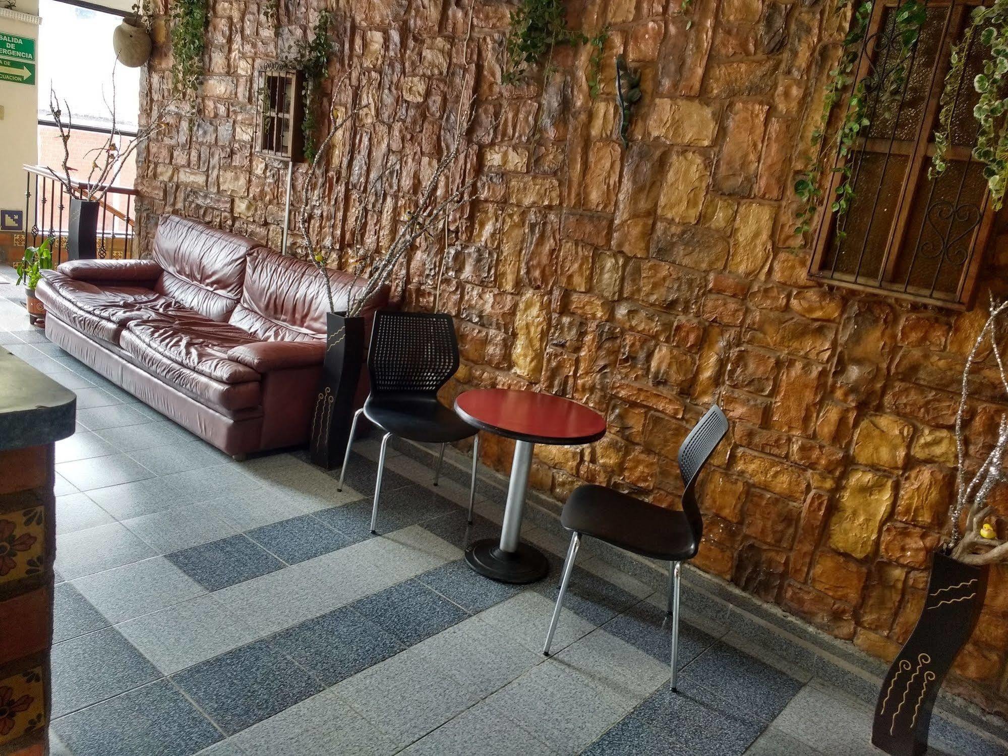 Hotel Plaza Aleman 레온 외부 사진