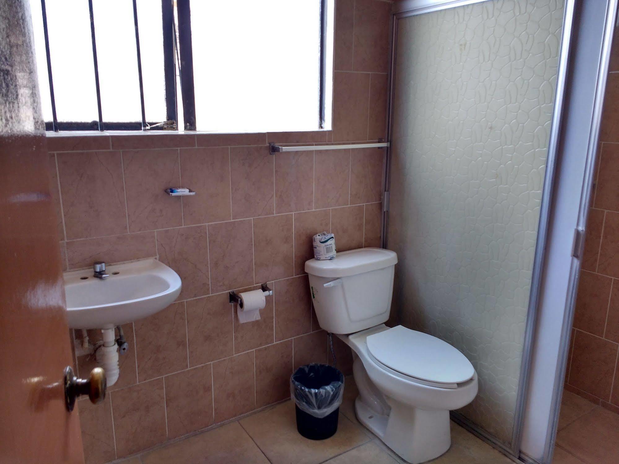 Hotel Plaza Aleman 레온 외부 사진